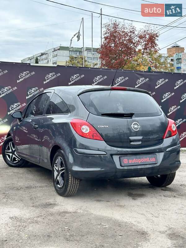 Хетчбек Opel Corsa 2014 в Сумах
