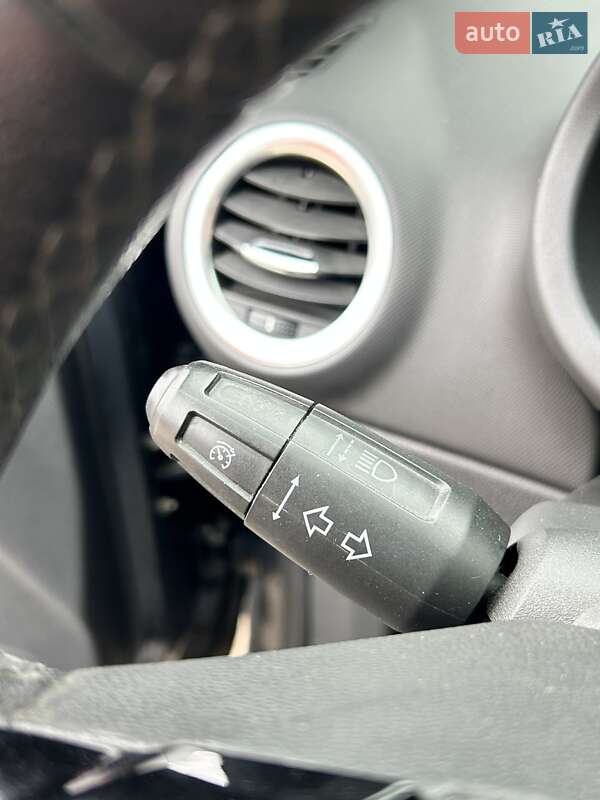 Хетчбек Opel Corsa 2014 в Сумах