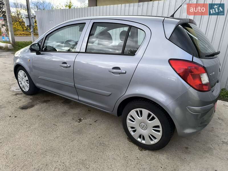 Хетчбек Opel Corsa 2007 в Охтирці