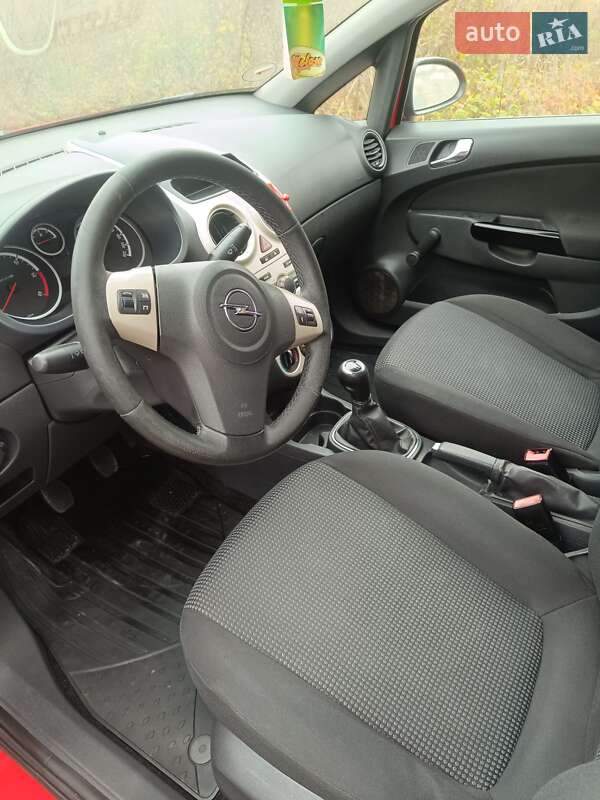 Хетчбек Opel Corsa 2008 в Тернополі