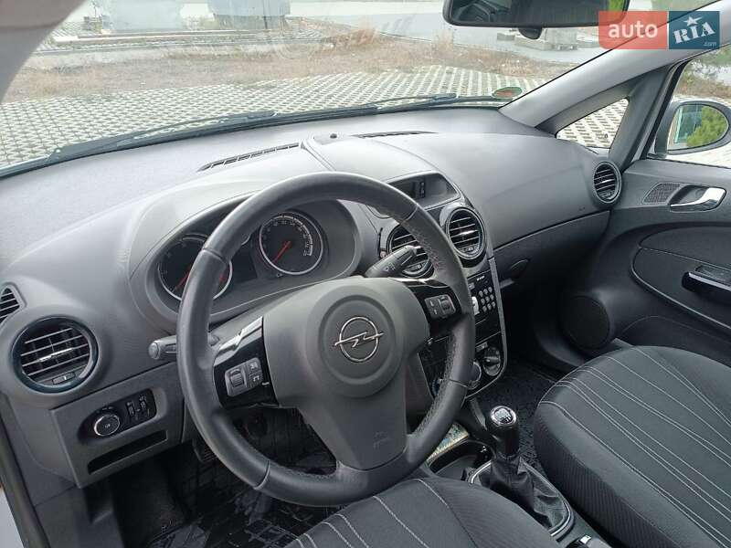 Хетчбек Opel Corsa 2011 в Хмельницькому