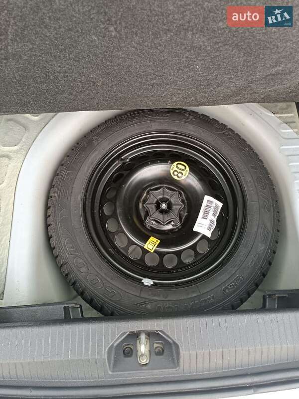 Хетчбек Opel Corsa 2011 в Хмельницькому