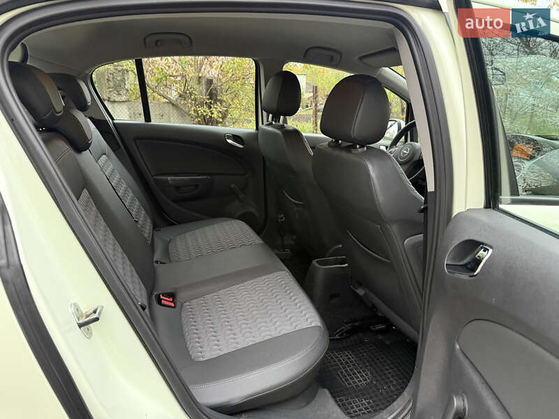 Хетчбек Opel Corsa 2012 в Києві