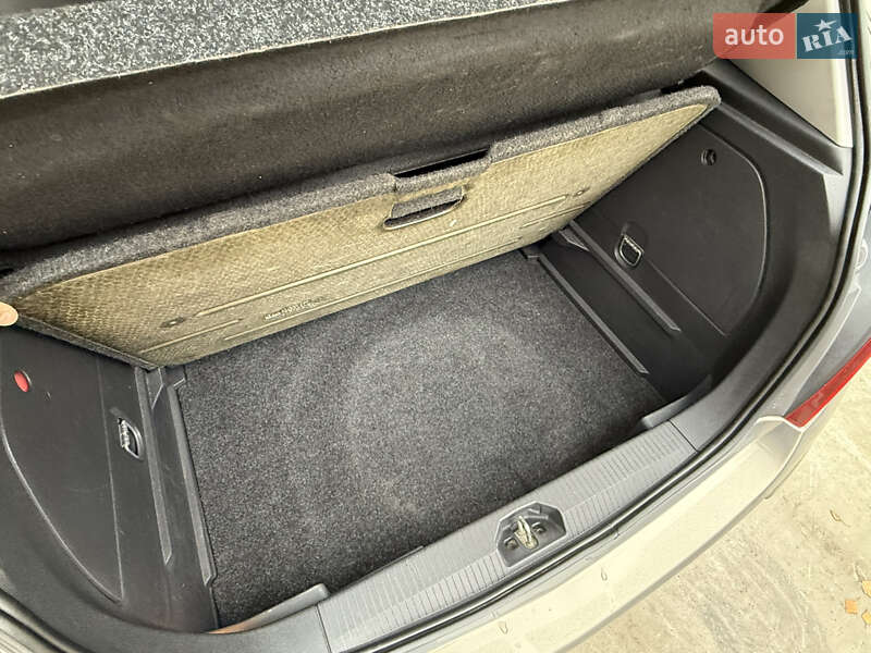 Хэтчбек Opel Corsa 2013 в Днепре