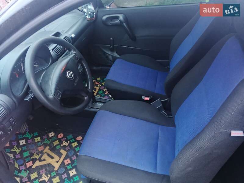 Хэтчбек Opel Corsa 1999 в Корсуне-Шевченковском