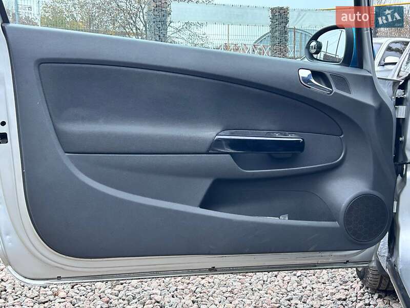 Хэтчбек Opel Corsa 2007 в Одессе