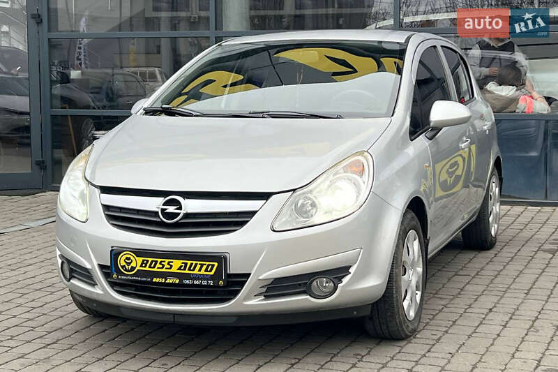 Хетчбек Opel Corsa 2008 в Івано-Франківську