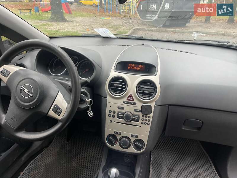 Хэтчбек Opel Corsa 2007 в Харькове