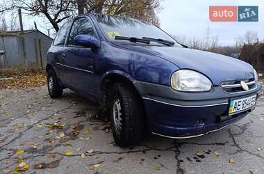 Хэтчбек Opel Corsa 1996 в Днепре