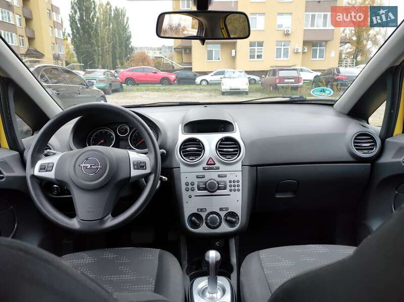 Хетчбек Opel Corsa 2013 в Борисполі