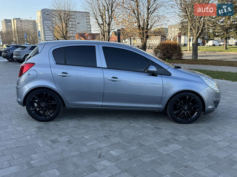 Хэтчбек Opel Corsa 2008 в Луцке фото 13 Хэтчбек Opel Corsa 2008 в Луцке