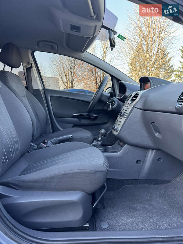 Хэтчбек Opel Corsa 2008 в Луцке фото 33 Хэтчбек Opel Corsa 2008 в Луцке