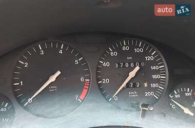 Хэтчбек Opel Corsa 2000 в Змиеве