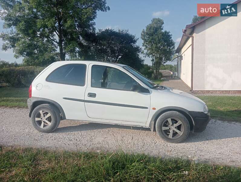 Хэтчбек Opel Corsa 1998 в Тернополе фото 4 Хэтчбек Opel Corsa 1998 в Тернополе