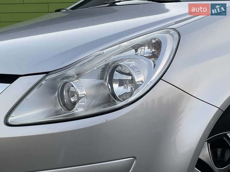 Хетчбек Opel Corsa 2007 в Києві фото 3 Хетчбек Opel Corsa 2007 в Києві