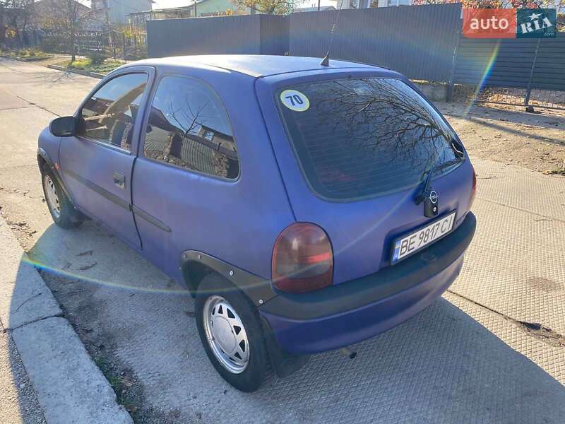 Хетчбек Opel Corsa 1999 в Первомайську