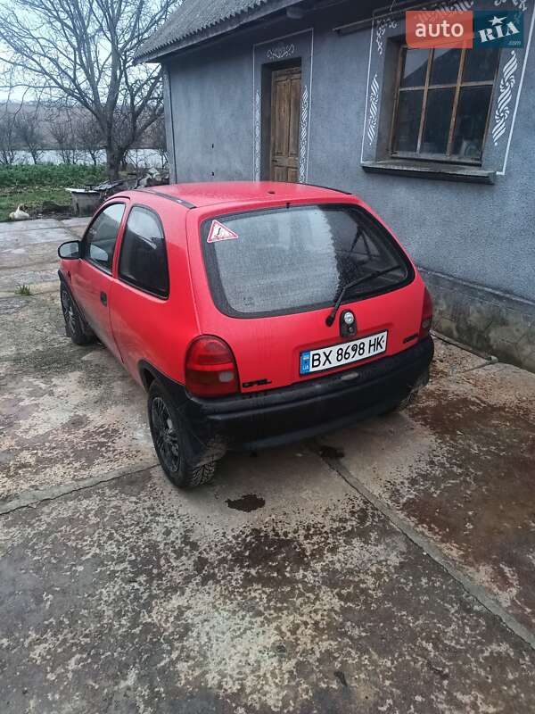 Хетчбек Opel Corsa 1994 в Ярмолинцях