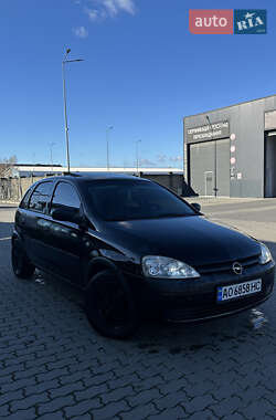 Хетчбек Opel Corsa 2001 в Ужгороді
