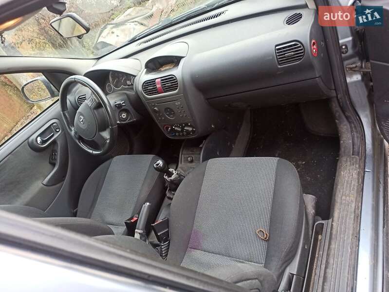 Хэтчбек Opel Corsa 2004 в Львове фото 5 Хэтчбек Opel Corsa 2004 в Львове