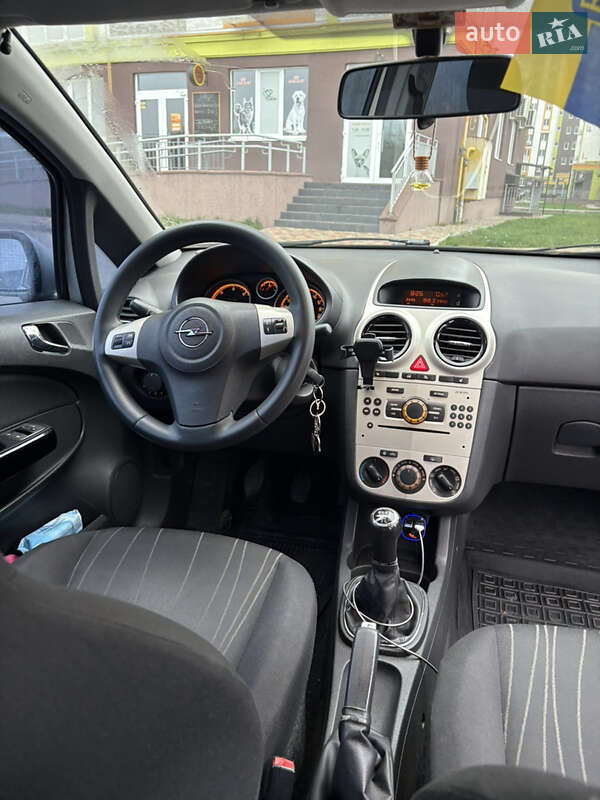 Хетчбек Opel Corsa 2008 в Полтаві