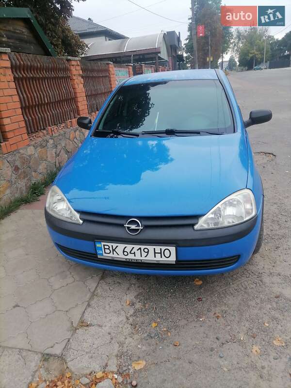Хетчбек Opel Corsa 2001 в Рокитному