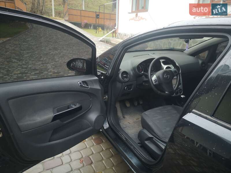 Хэтчбек Opel Corsa 2012 в Коломые