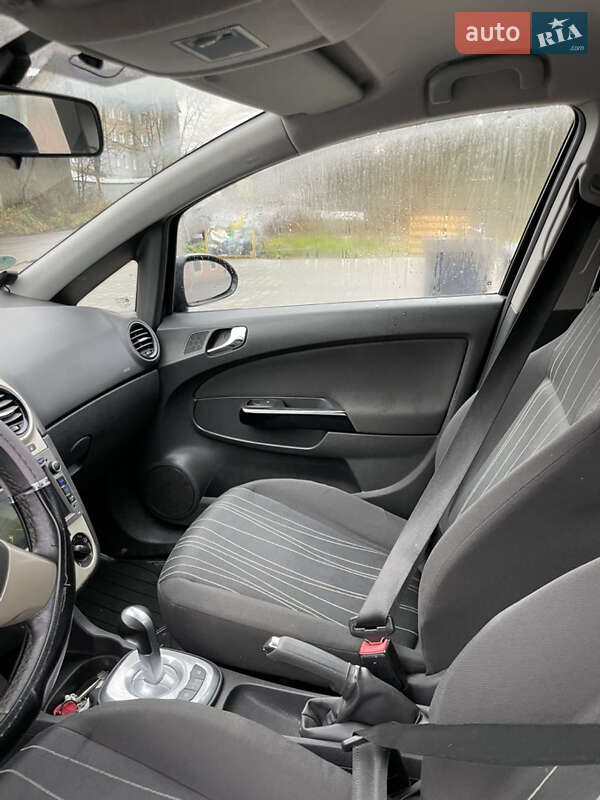 Хетчбек Opel Corsa 2008 в Коломиї