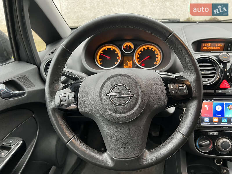 Хетчбек Opel Corsa 2010 в Києві