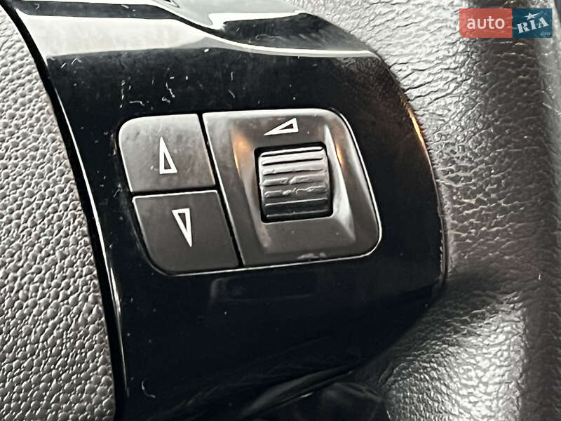 Хетчбек Opel Corsa 2010 в Києві