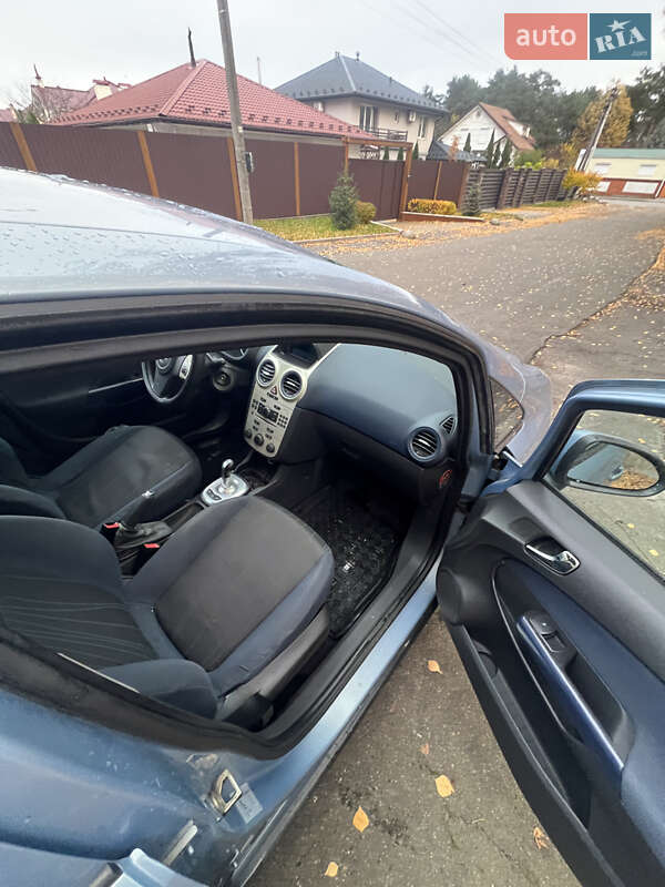 Хэтчбек Opel Corsa 2007 в Киеве