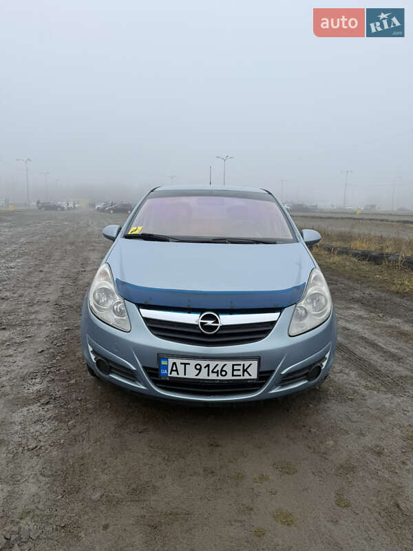Хэтчбек Opel Corsa 2008 в Львове