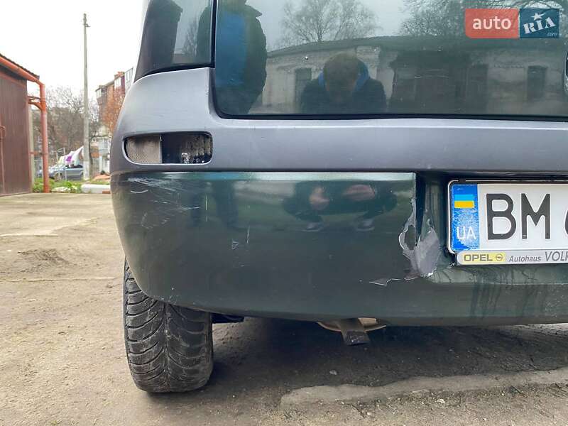 Хэтчбек Opel Corsa 2002 в Ромнах