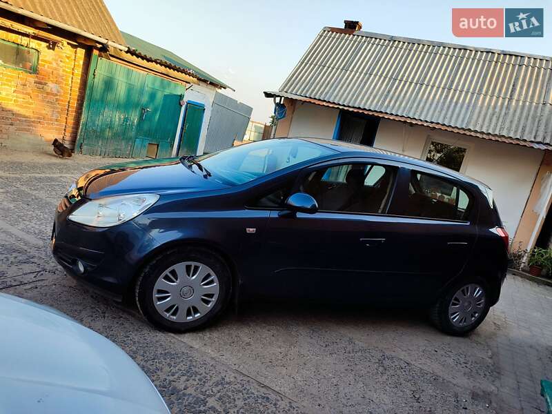 Хэтчбек Opel Corsa 2007 в Владимире