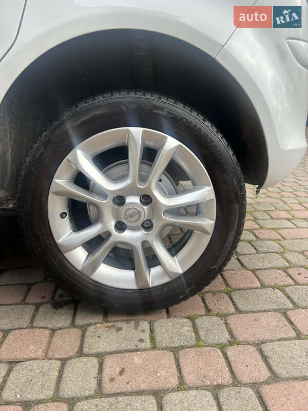 Хетчбек Opel Corsa 2009 в Львові фото 11 Хетчбек Opel Corsa 2009 в Львові