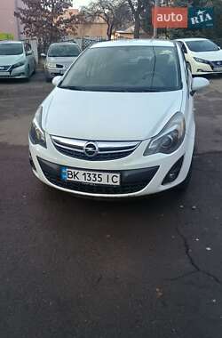 Хэтчбек Opel Corsa 2011 в Ровно