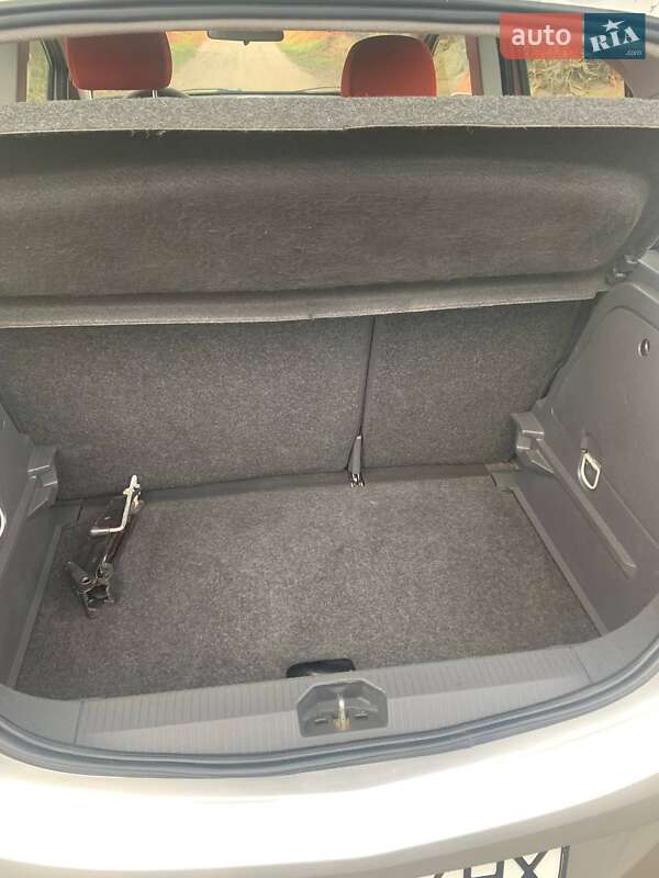 Хэтчбек Opel Corsa 2008 в Горохове