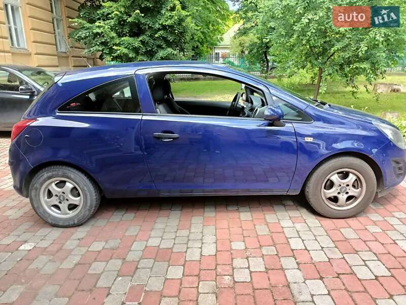 Хетчбек Opel Corsa 2013 в Львові фото 3 Хетчбек Opel Corsa 2013 в Львові