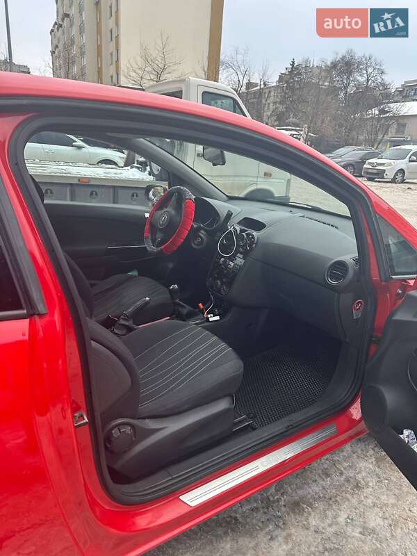 Хетчбек Opel Corsa 2010 в Софіївській Борщагівці фото 7 Хетчбек Opel Corsa 2010 в Софіївській Борщагівці