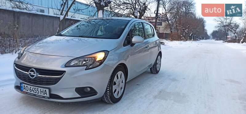 Хэтчбек Opel Corsa 2016 в Ужгороде