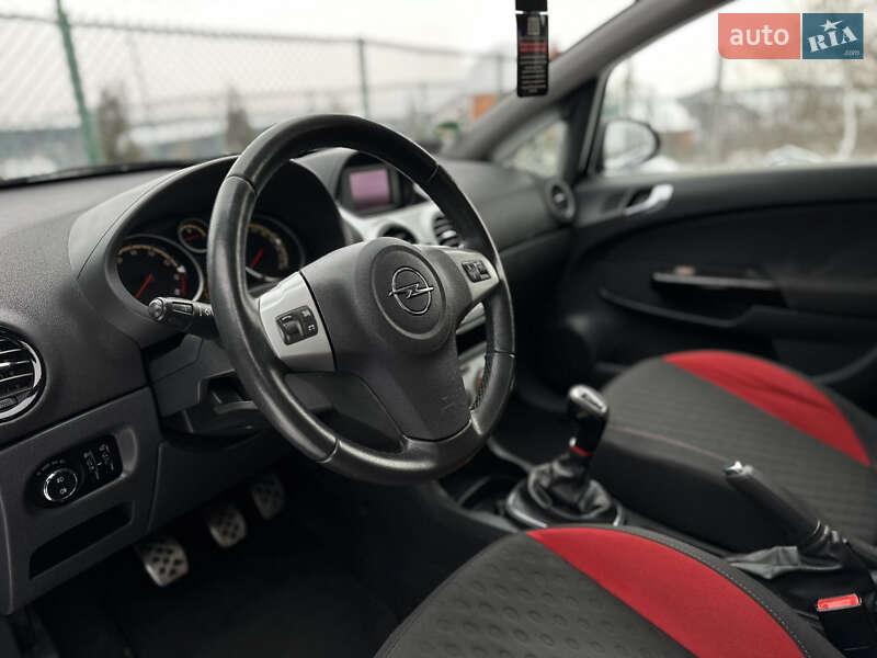 Хэтчбек Opel Corsa 2010 в Виннице