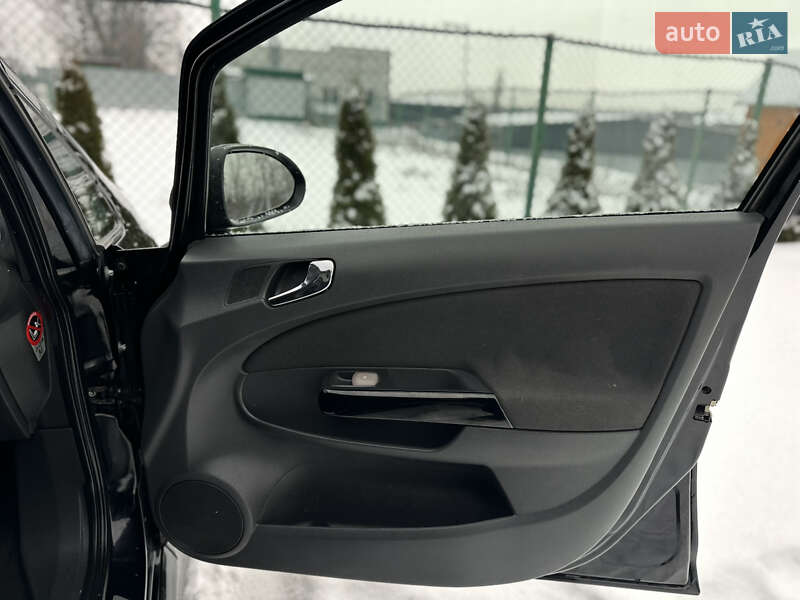 Хэтчбек Opel Corsa 2010 в Виннице