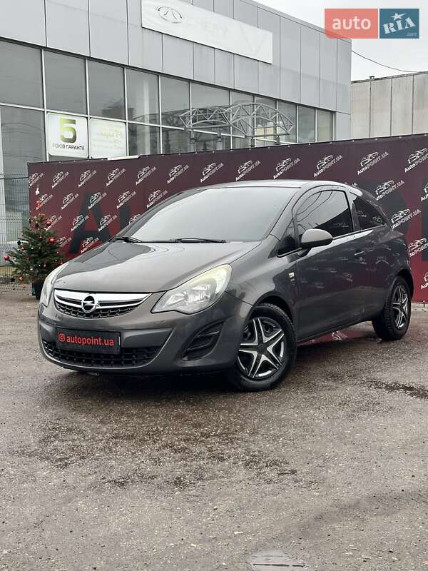 Хэтчбек Opel Corsa 2014 в Сумах