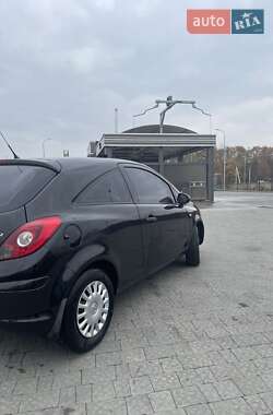 Хэтчбек Opel Corsa 2008 в Львове