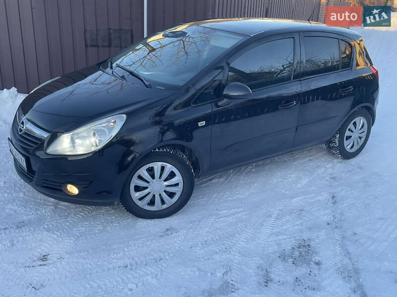 Хэтчбек Opel Corsa 2007 в Киеве