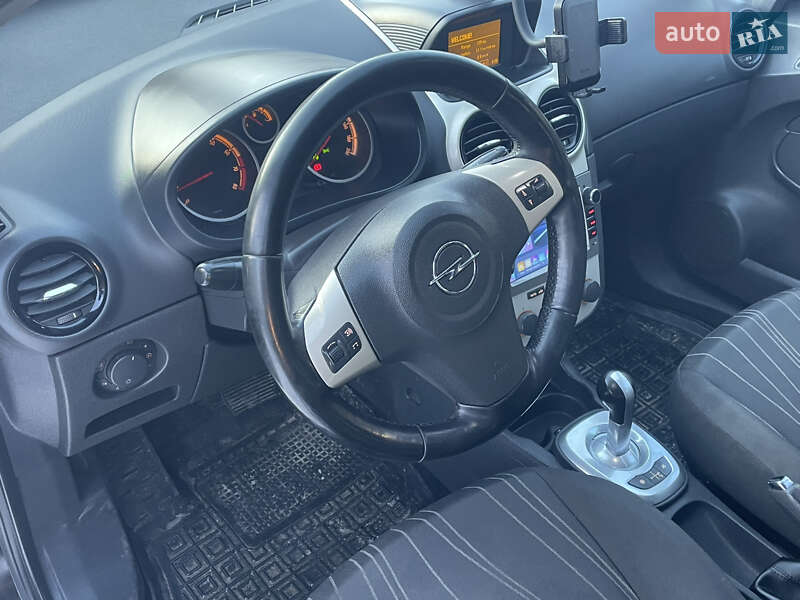 Хэтчбек Opel Corsa 2007 в Киеве
