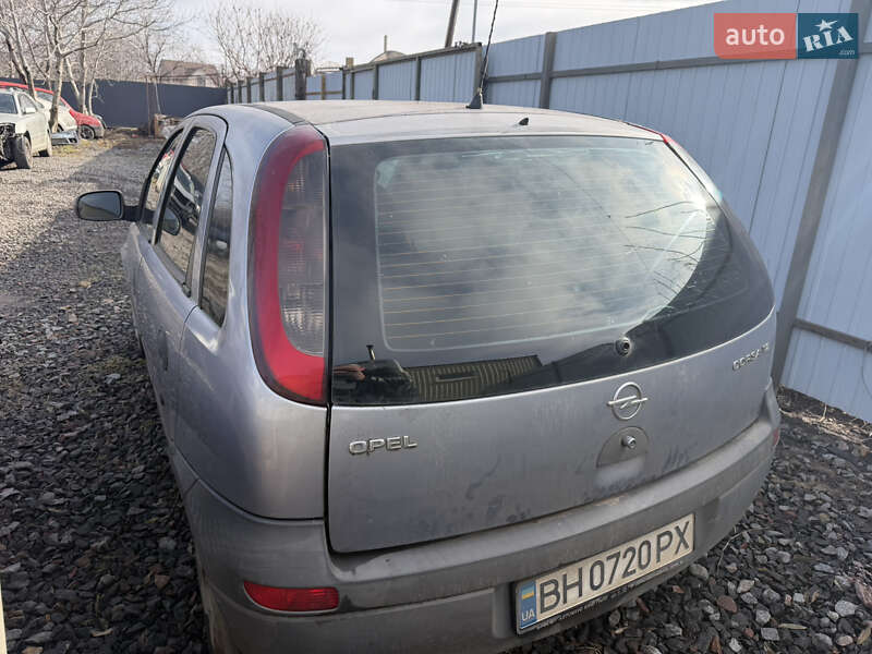 Хэтчбек Opel Corsa 2003 в Одессе