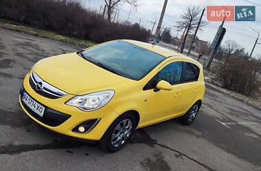 Хэтчбек Opel Corsa 2011 в Кривом Роге
