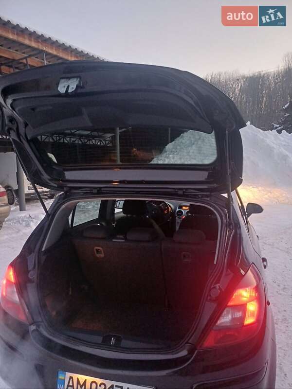 Хэтчбек Opel Corsa 2010 в Житомире фото 10 Хэтчбек Opel Corsa 2010 в Житомире