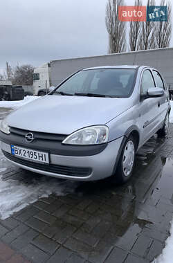 Хэтчбек Opel Corsa 2001 в Полонном