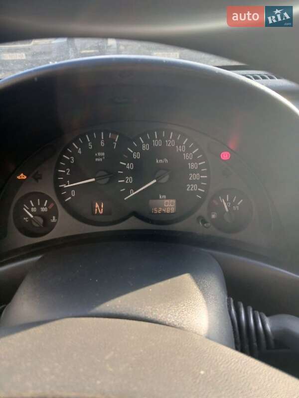 Хетчбек Opel Corsa 2002 в Тернополі